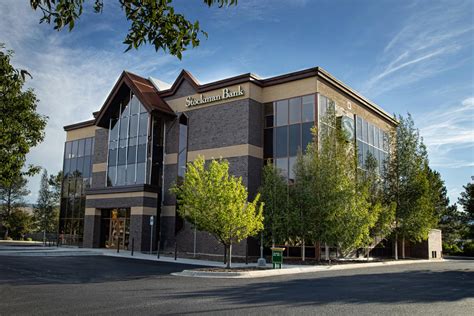 stockman bank hours missoula.